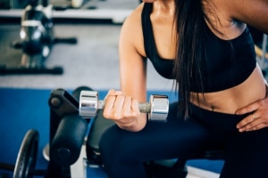 Más de la mitad de los españoles que se apuntan al gimnasio lo hacen para "lucir tipazo"